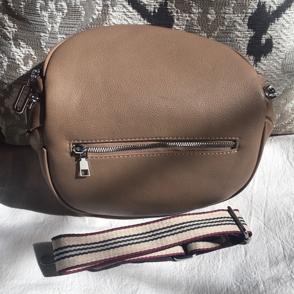NEW Crossbody Bag - Picture 6 of 8